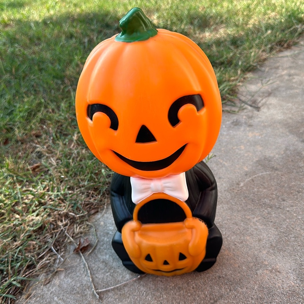 Target pumpkin Halloween decor
